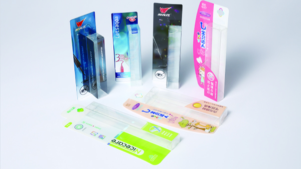 水滴形、樹葉形、葫蘆形、月牙兒形的化妝品包裝盒